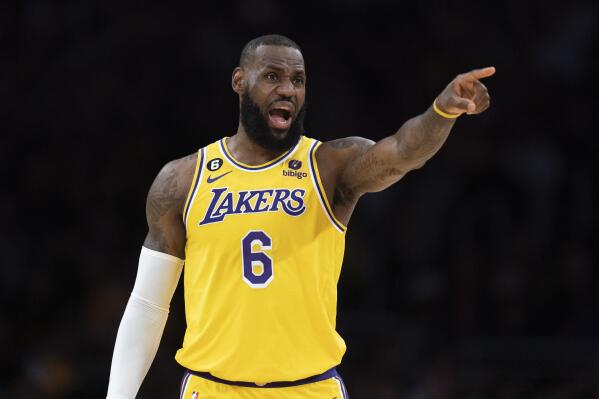 LeBron leads Lakers past Grizz 117 111 in OT for 3 1 lead AP News